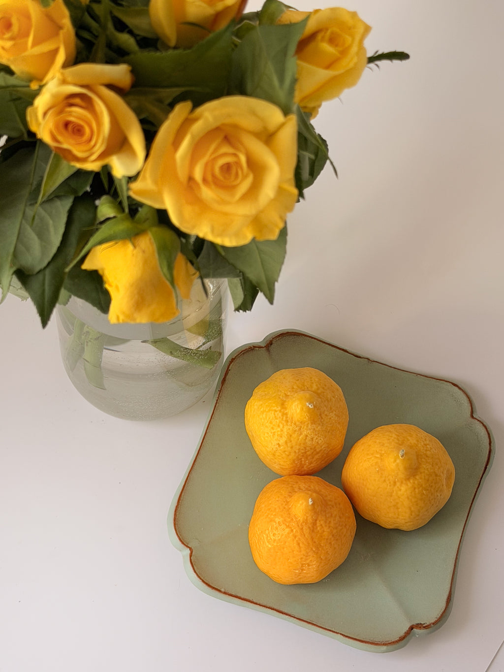 Handgjort doftljus CITRON